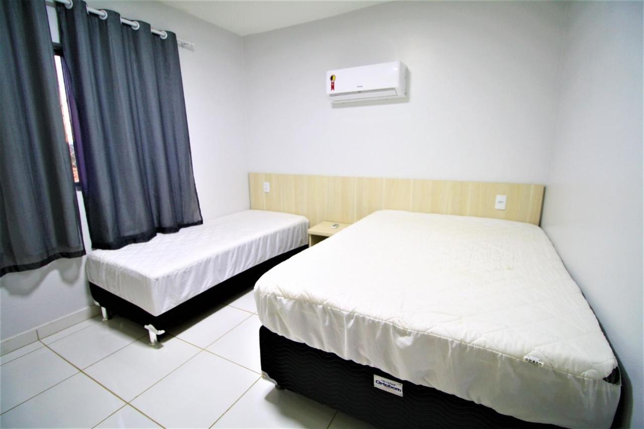 Lagoa Quente Flat Service * Caldas Novas